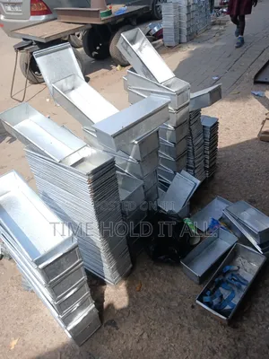 Bread Pan 25ghc Sizes And 20ghc Baking Bread