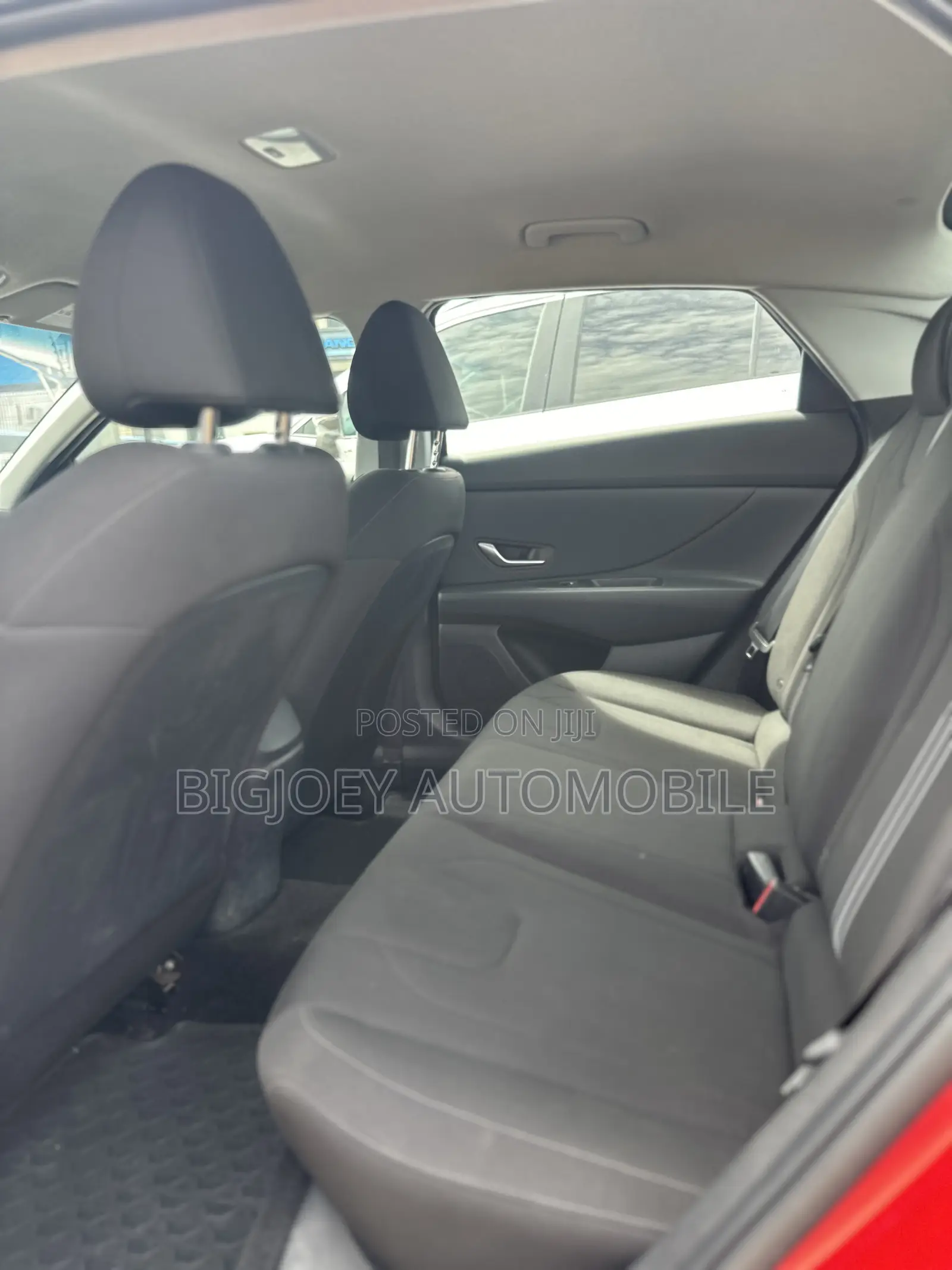 Hyundai Elantra SE 2022 Red