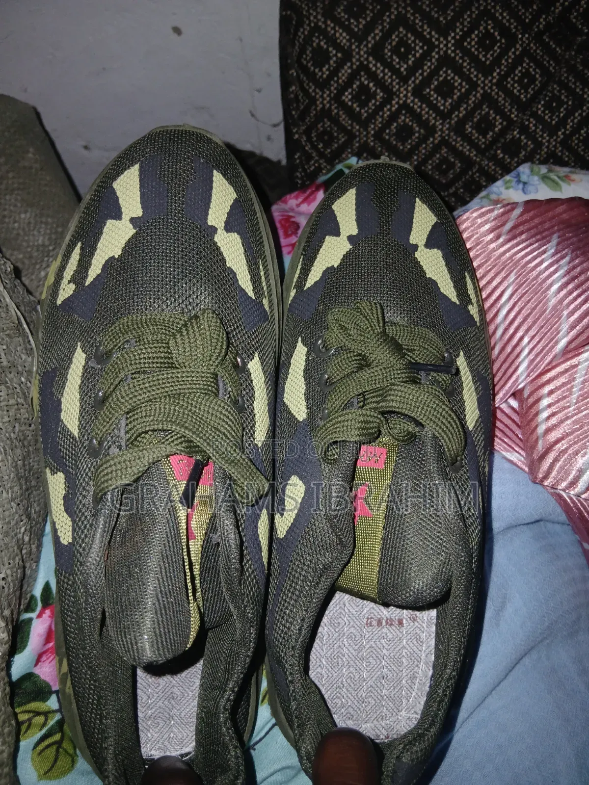 Shoes More