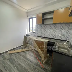 2bdrm Apartment in Lake Side Estate for rent