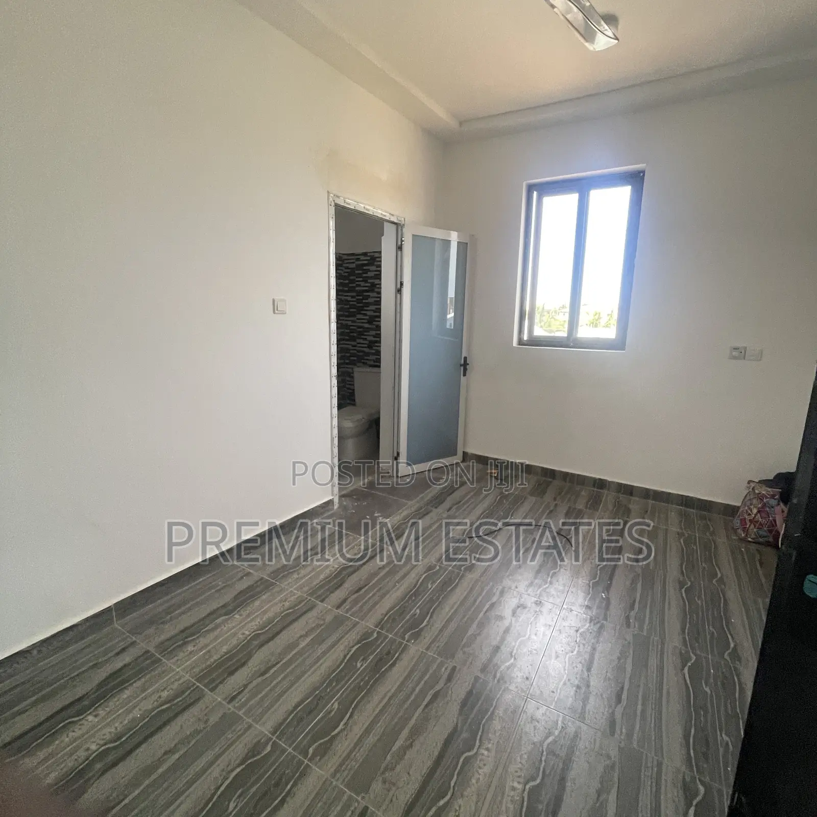 2bdrm Apartment in Lake Side Estate for rent