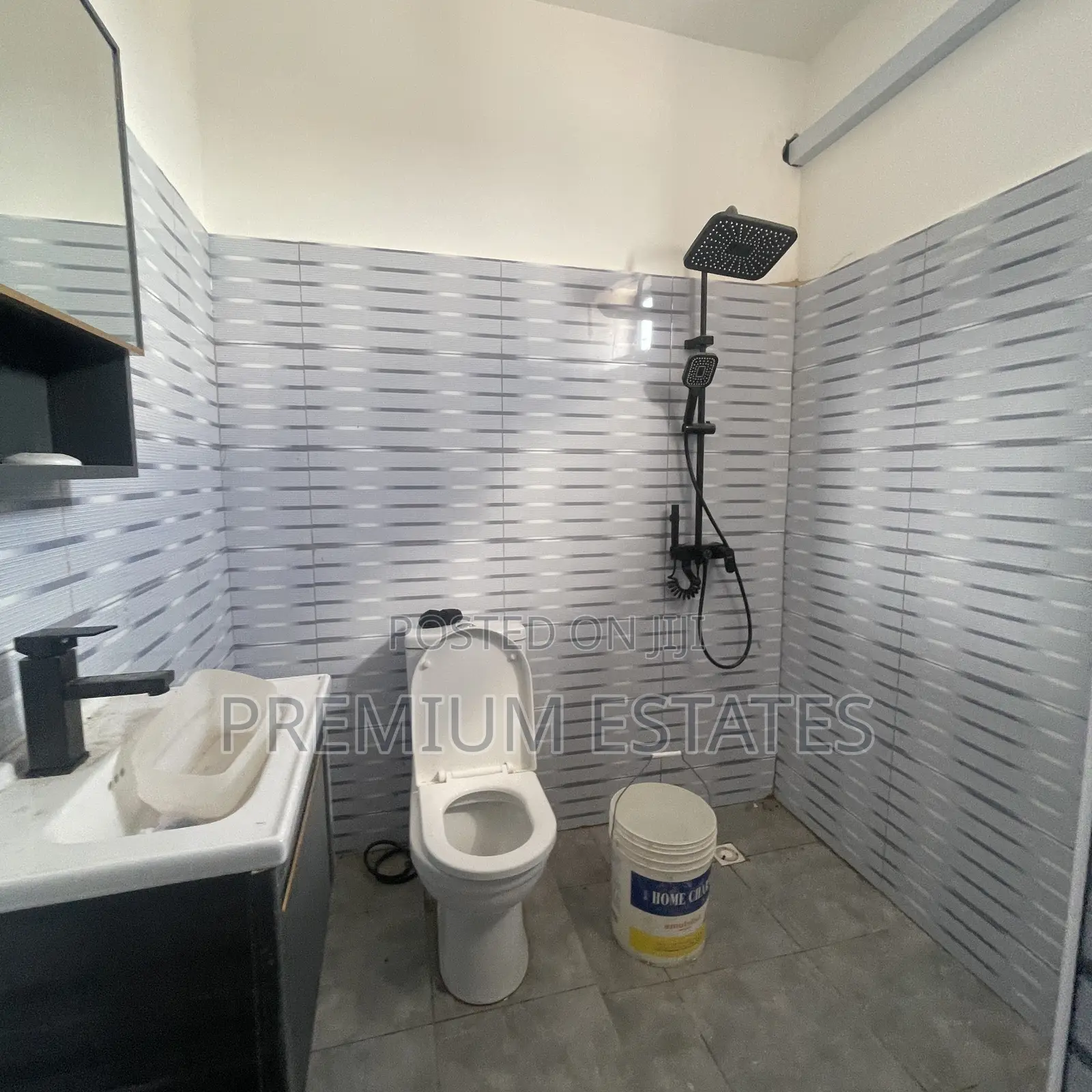 2bdrm Apartment in Lake Side Estate for rent