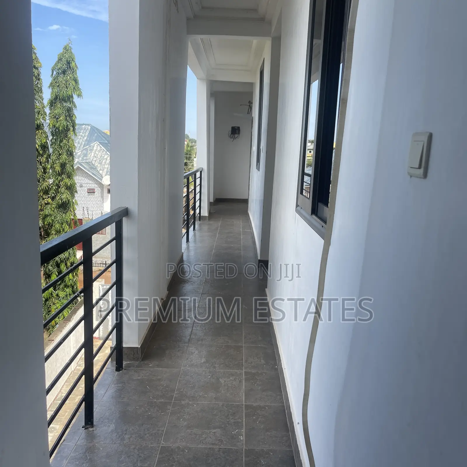 2bdrm Apartment in Lake Side Estate for rent