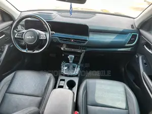 Kia Seltos SX 2023 Black