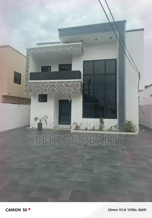 4bdrm House in Seekers Realty, Lashibi for sale