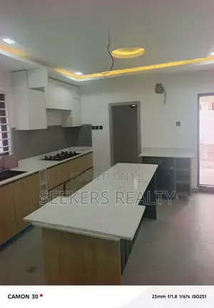 4bdrm House in Seekers Realty, Lashibi for sale