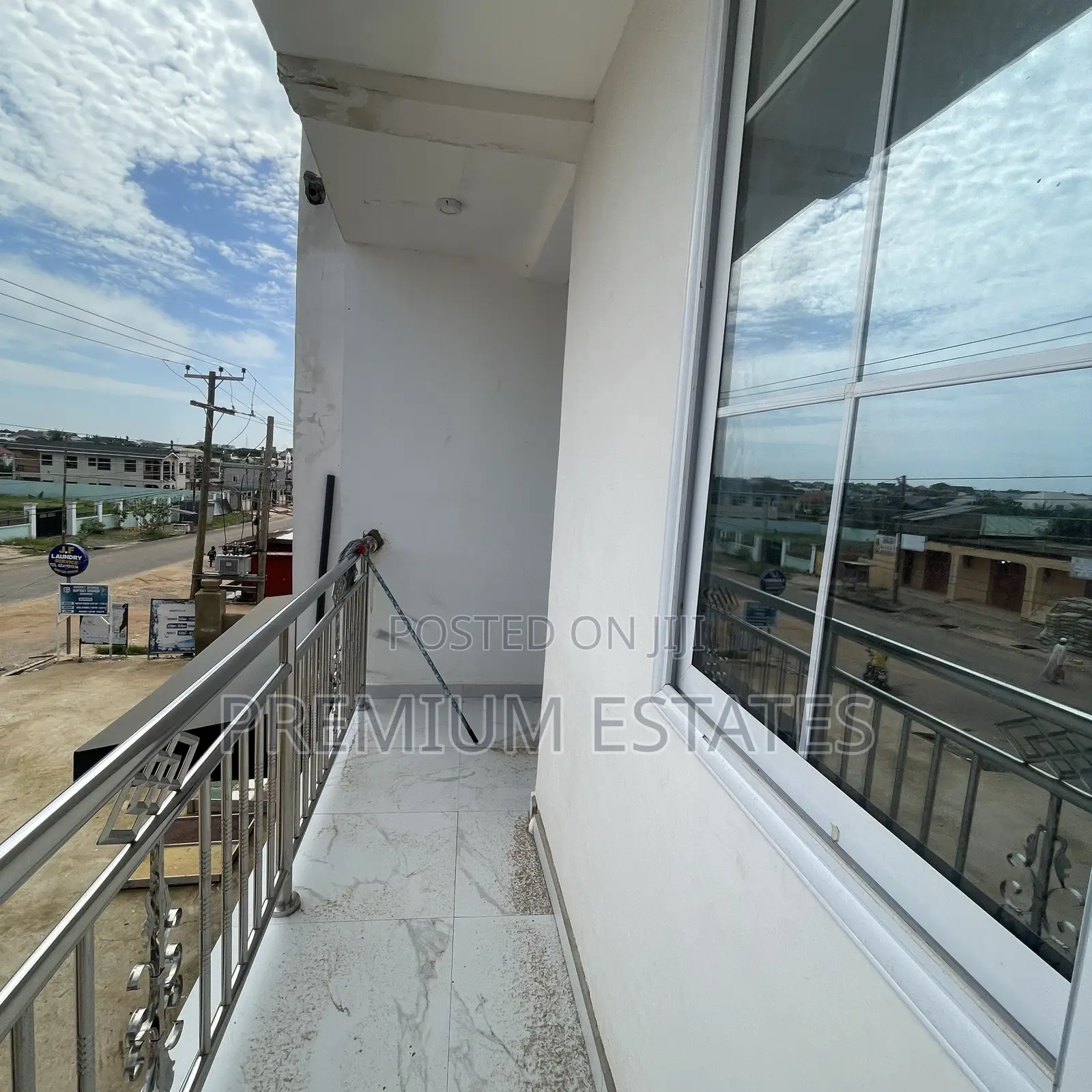 2bdrm Apartment in Lake Side Estate for rent