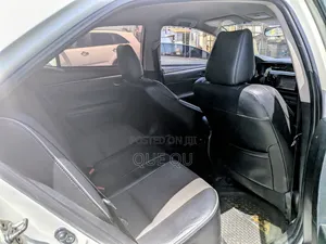 Toyota Corolla S 4dr Sedan (1.8L 4cyl CVT) 2016 White