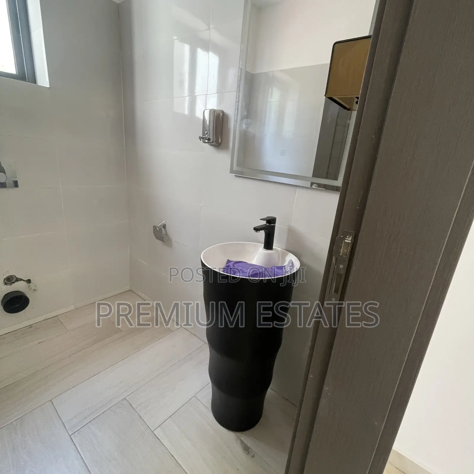 4bdrm House in East Legon Hills for sale