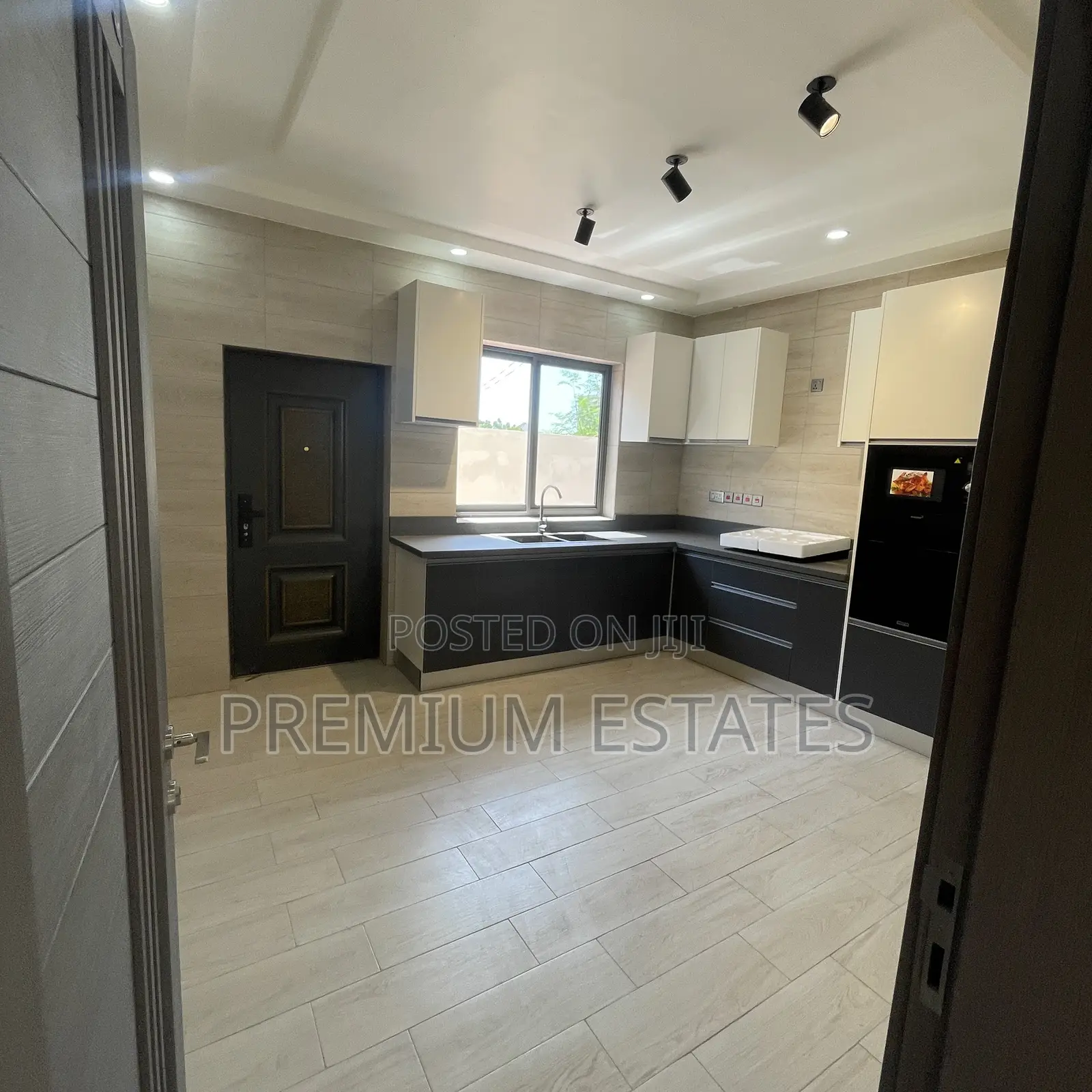 4bdrm House in East Legon Hills for sale