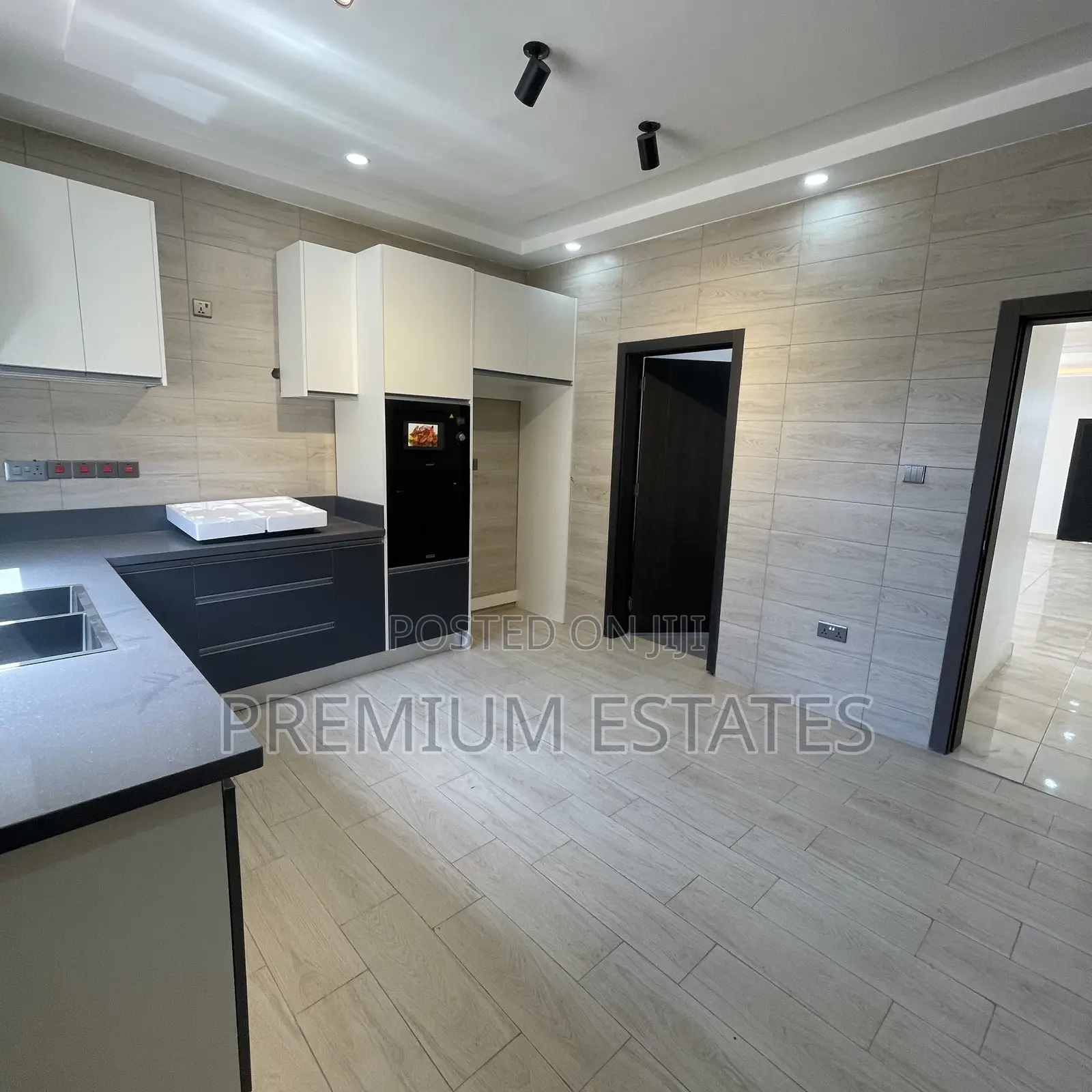 4bdrm House in East Legon Hills for sale