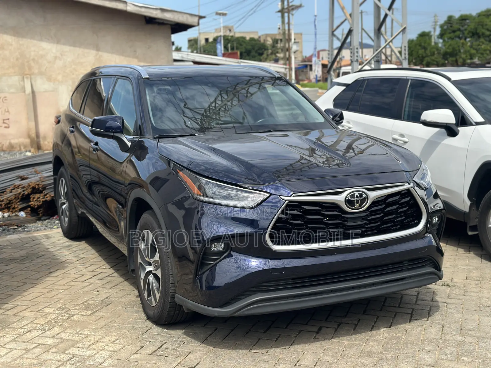 Toyota Highlander XLE 2021 Blue