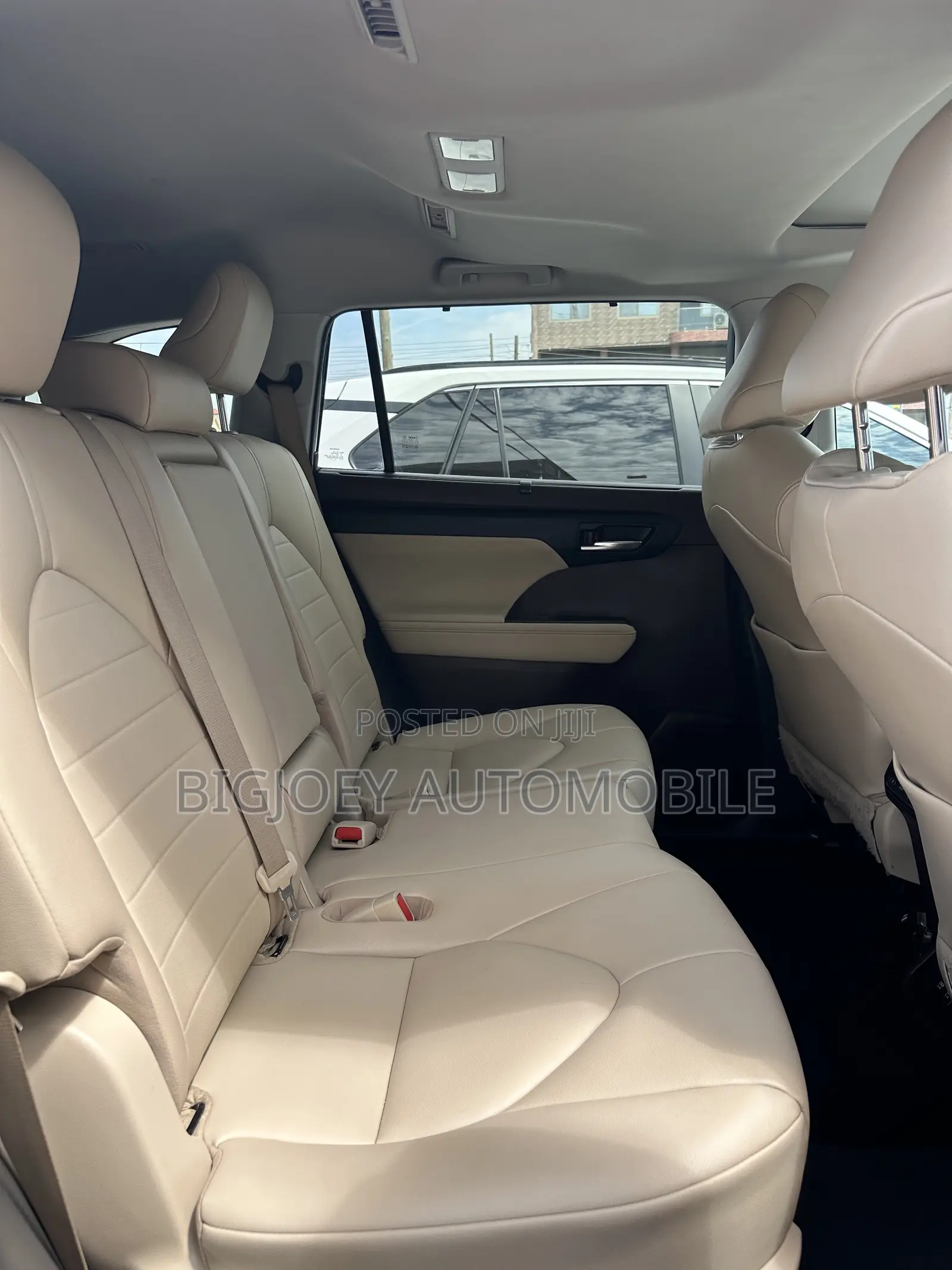 Toyota Highlander XLE 2021 Blue