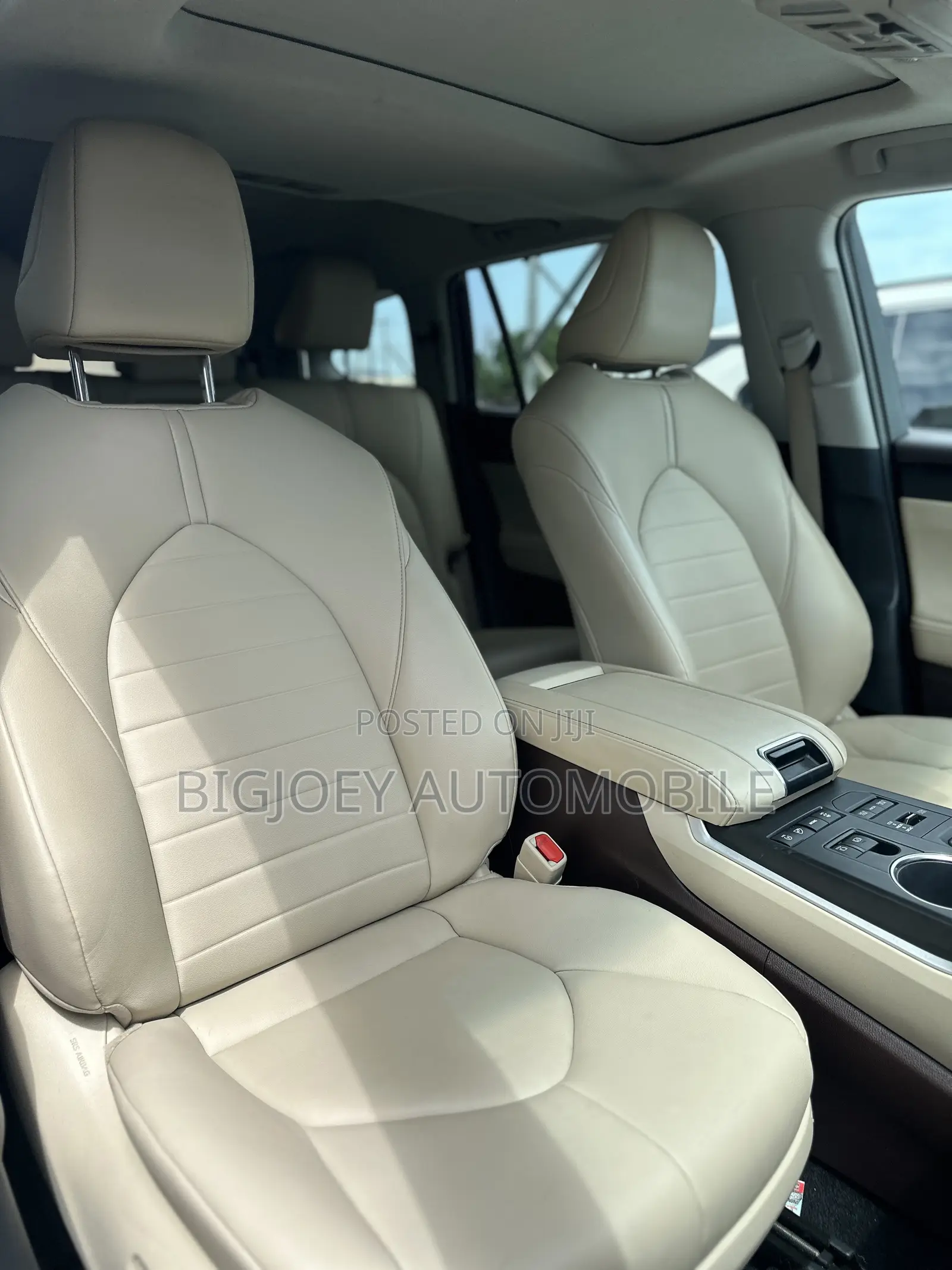 Toyota Highlander XLE 2021 Blue