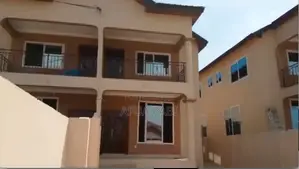 3bdrm Townhouse/Terrace in Oakvilla Estates, Accra Metropolitan