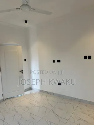Furnished 2bdrm House in East Lagon Hills, Boundary Road Area for sale