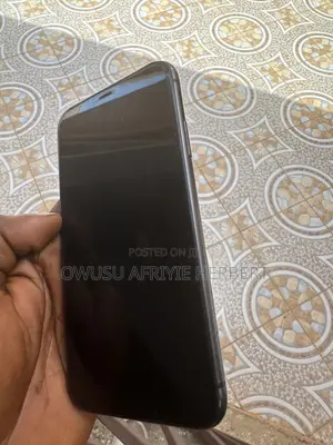 Apple iPhone 11 64 GB Black