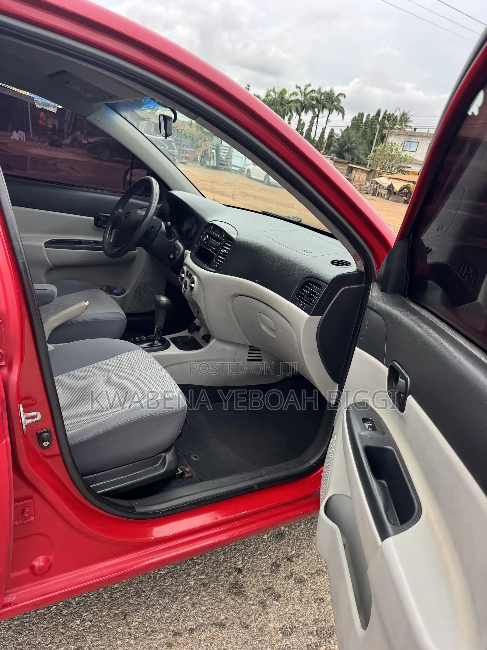Hyundai Accent 2010 Red