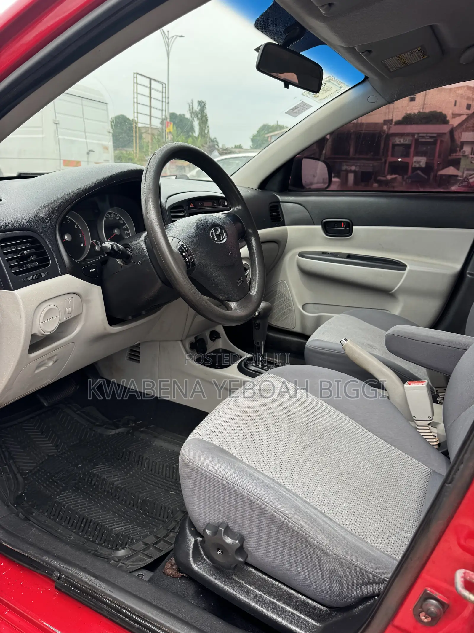 Hyundai Accent 2010 Red