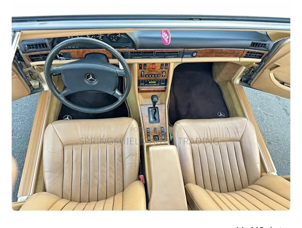 Mercedes-Benz 300D 1983 Gold