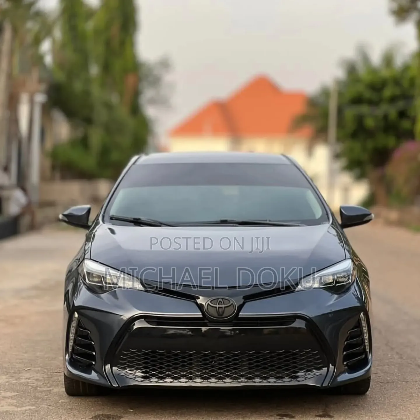 Toyota Corolla LE 4dr Sedan (1.8L 4cyl CVT) 2017 Gray
