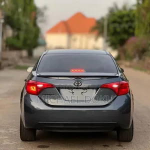 Toyota Corolla LE 4dr Sedan (1.8L 4cyl CVT) 2017 Gray