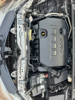 Toyota Corolla LE 4dr Sedan (1.8L 4cyl CVT) 2017 Gray