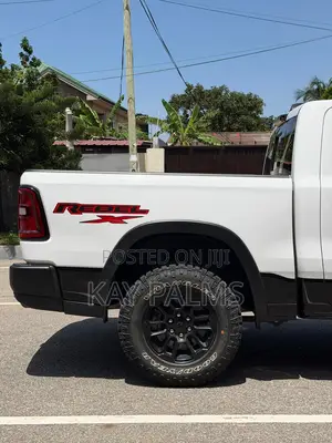 RAM 1500 Rebel Crew Cab 4WD 5.6 ft SB 2025 White