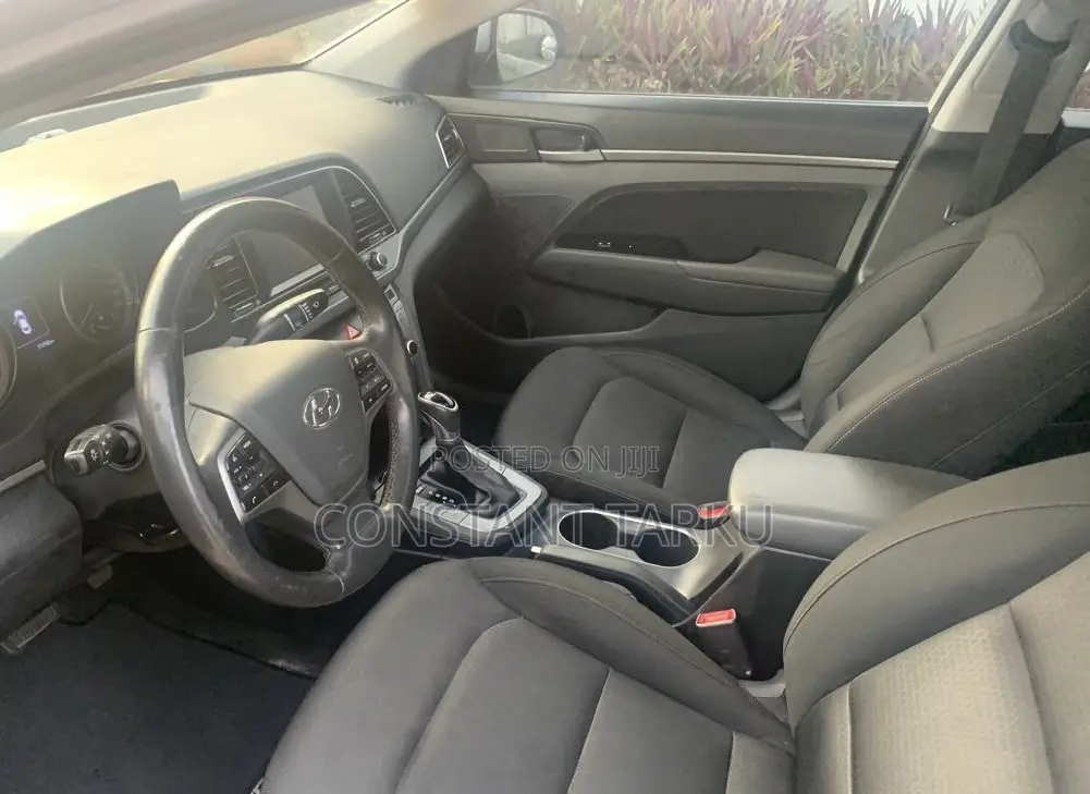 Hyundai Elantra Limited Sedan FWD (2.0L 4cyl 6A) 2017 Gray