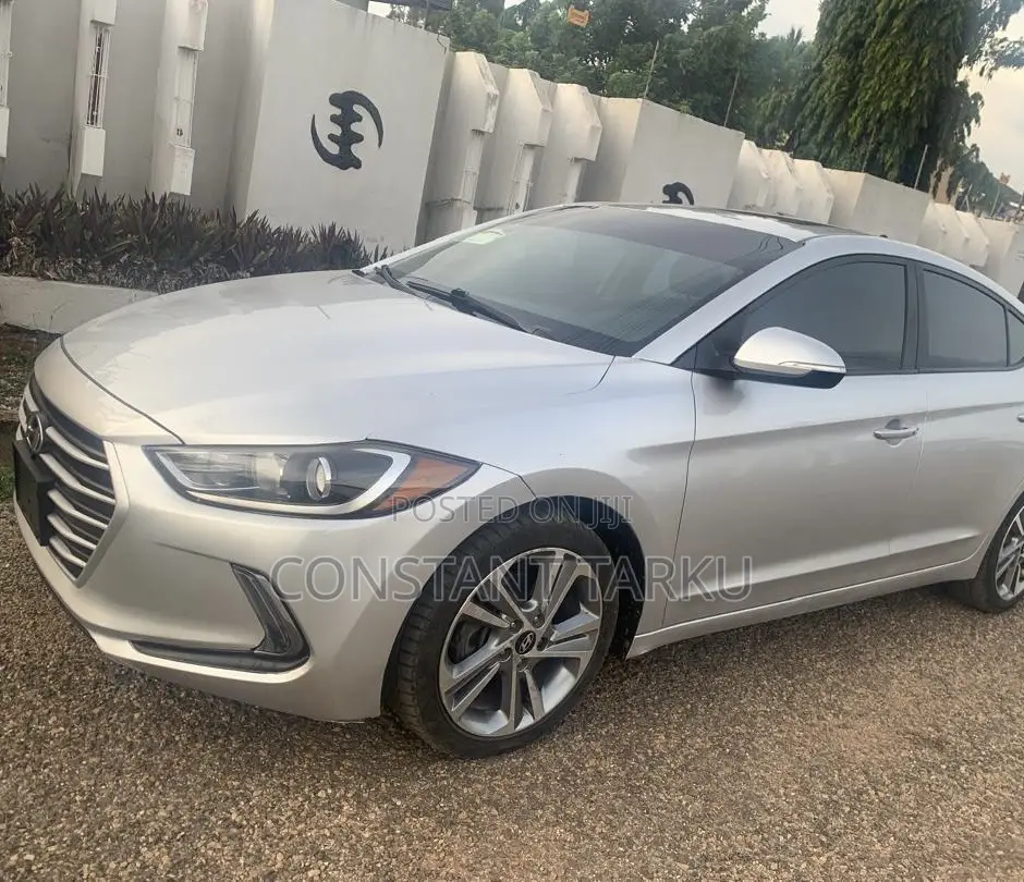 Hyundai Elantra Limited Sedan FWD (2.0L 4cyl 6A) 2017 Gray