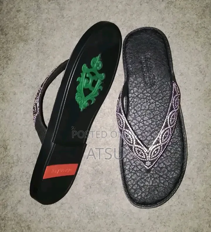 Any Type Of Palm That You Want Name It As A Try Any Kind Of Shoe You