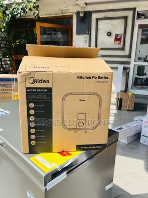 Ultra Modern Design Water Heater 15l Midea White