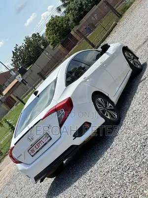 Honda Civic 2018 White
