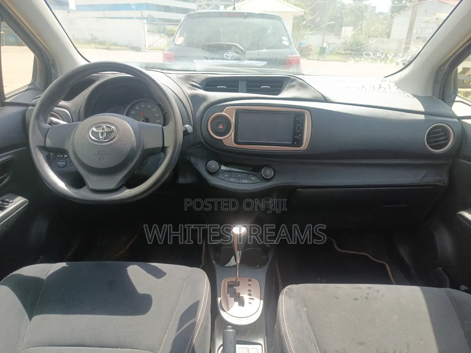 Toyota Vitz 2014 Purple