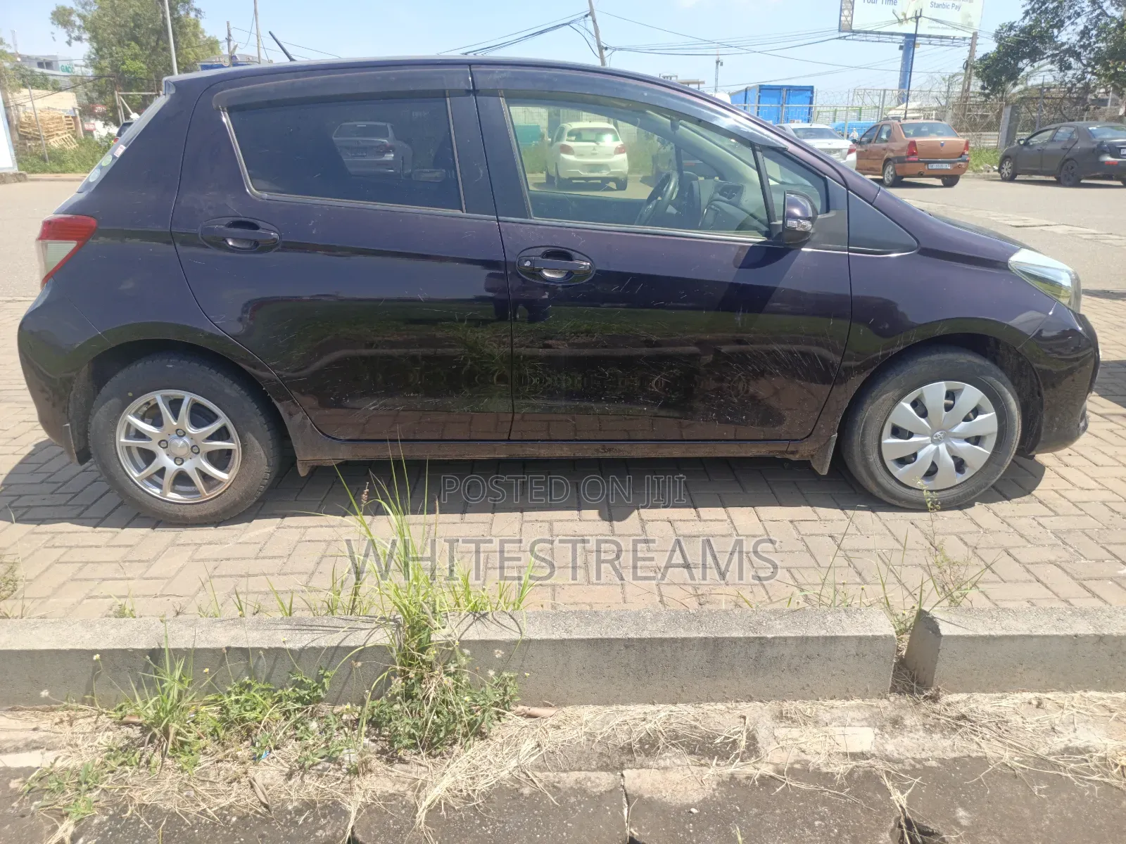 Toyota Vitz 2014 Purple