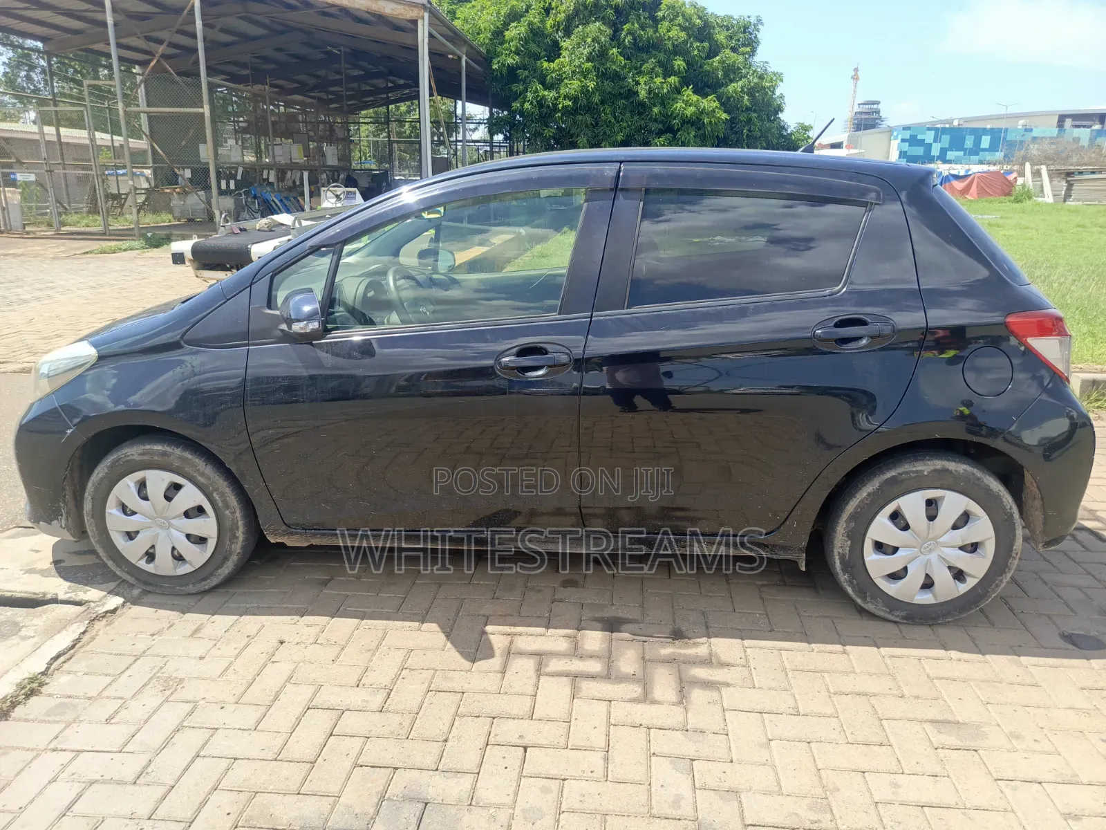 Toyota Vitz 2014 Black