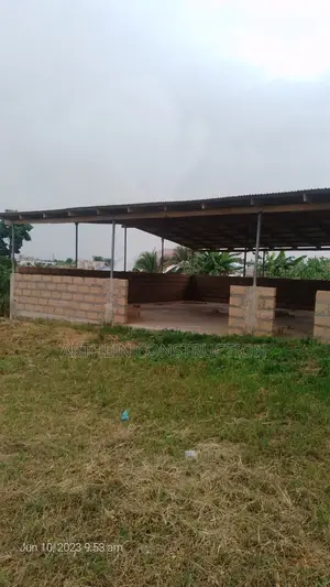 Commercial Structure Beside Swedru Secondary School (Swesco) for Sale