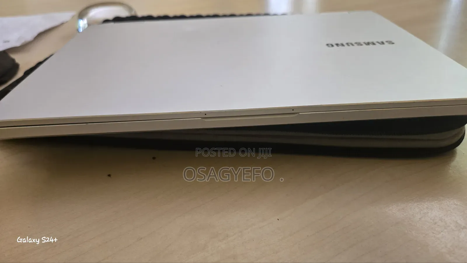 Laptop Samsung Galaxy Book4 12GB Intel Core i7 SSD 512GB