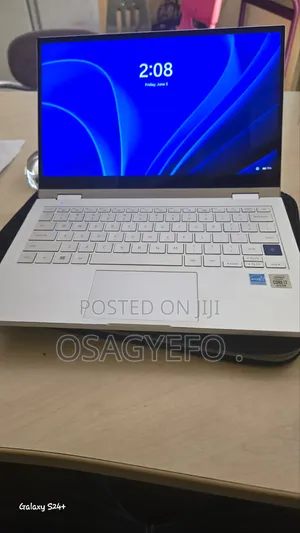 Laptop Samsung Galaxy Book4 12GB Intel Core i7 SSD 512GB