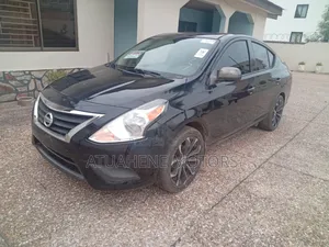 Nissan Versa 2016 Black