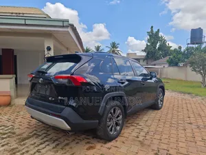 Toyota RAV4 2024 Black