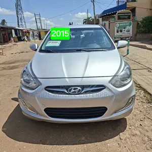 Hyundai Accent GLS 4dr Sedan (1.6L 4cyl 6M) 2015 Silver