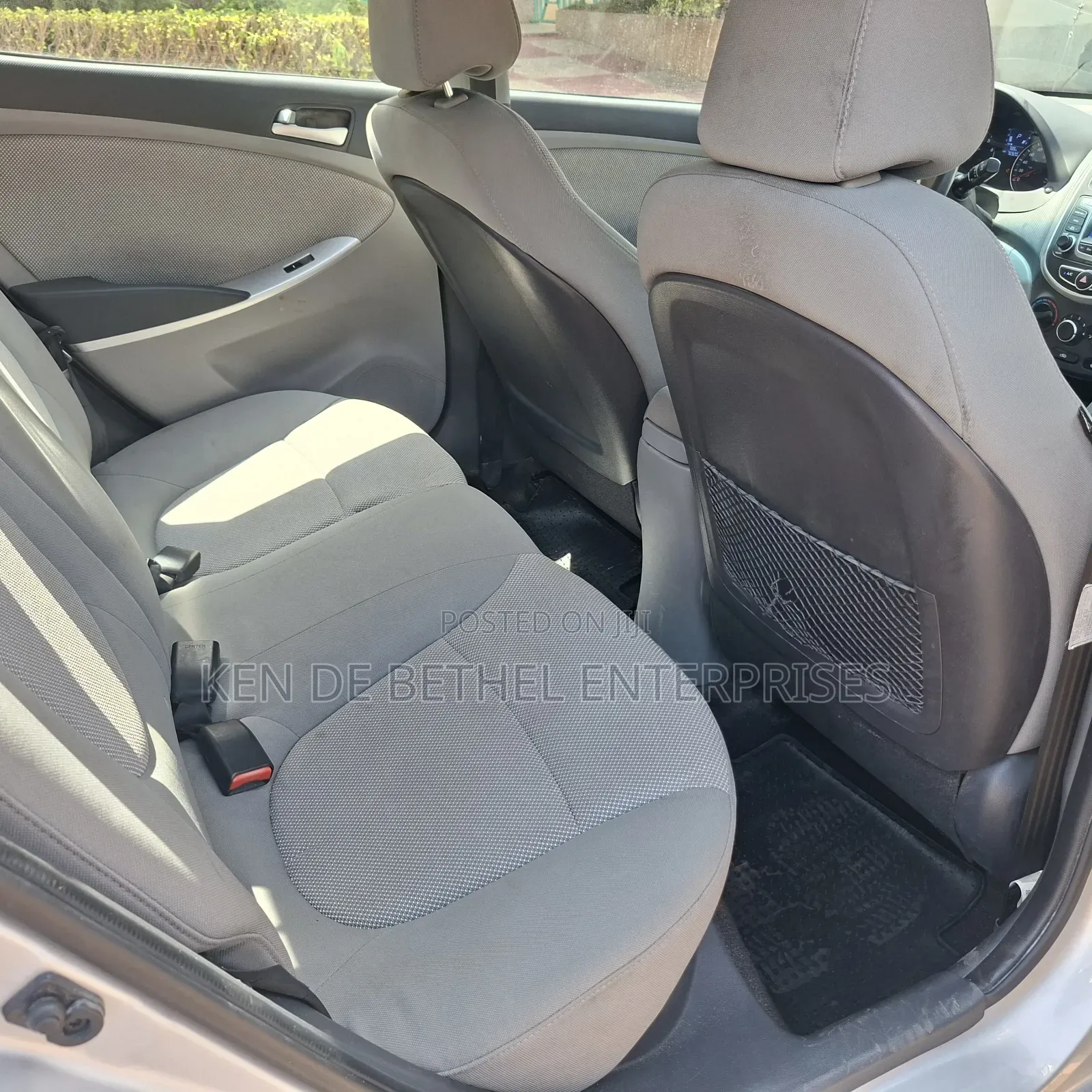 Hyundai Accent GLS 4dr Sedan (1.6L 4cyl 6M) 2015 Silver