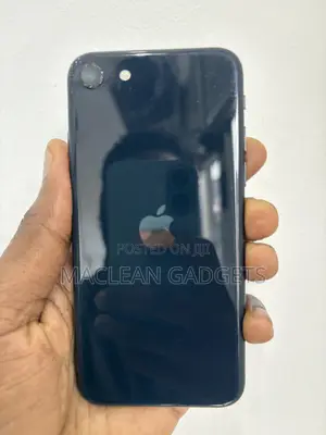 Apple iPhone SE (2022) 64 GB Black