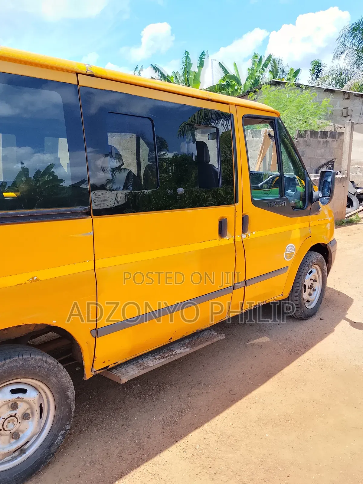 Ford Transit 2014 Yellow