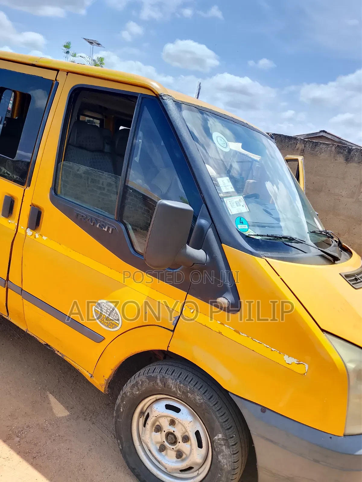 Ford Transit 2014 Yellow