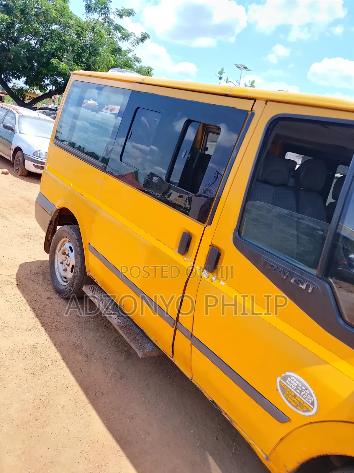 Ford Transit 2014 Yellow