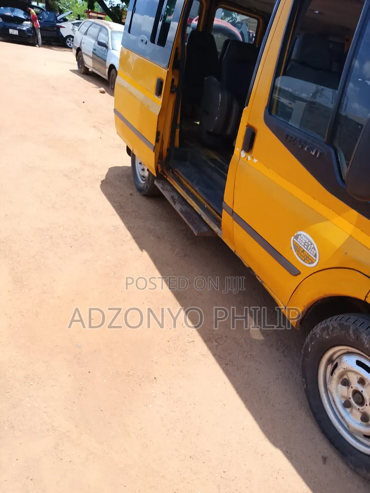 Ford Transit 2014 Yellow