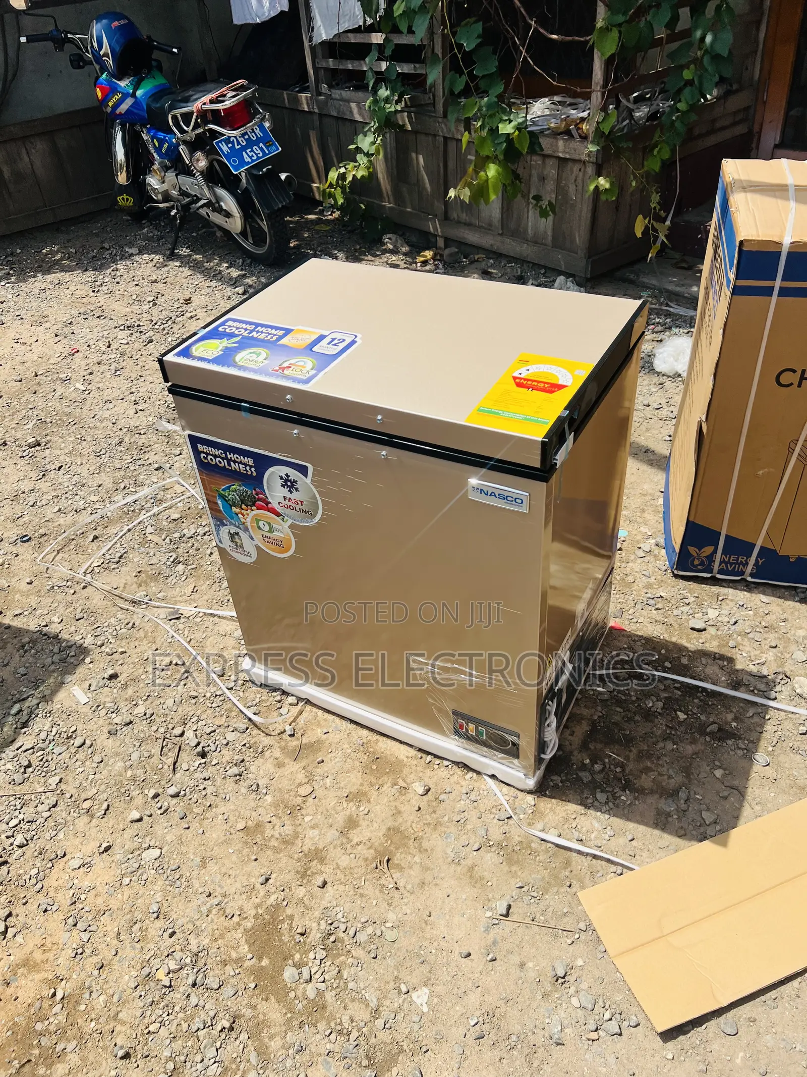 Quality Sleek Chest Freezer Single Door Nasco 142l Nas-200fl