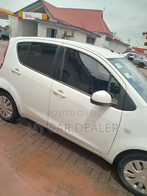 Suzuki Splash 2011 White